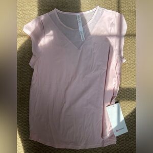 NWT LULULEMON top